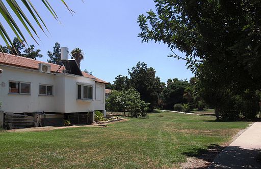 Visit Kibbutz Einat