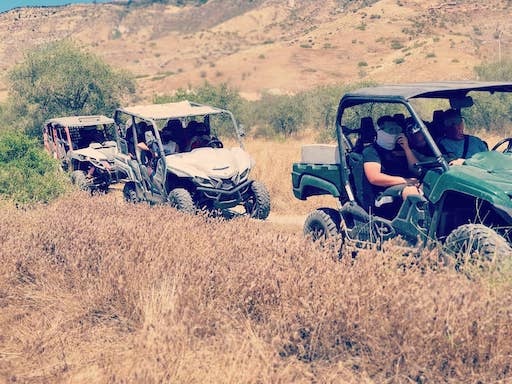 Razor Tom Car 4x4 Tours - Visit Kibbutz Ein Gev in Israel