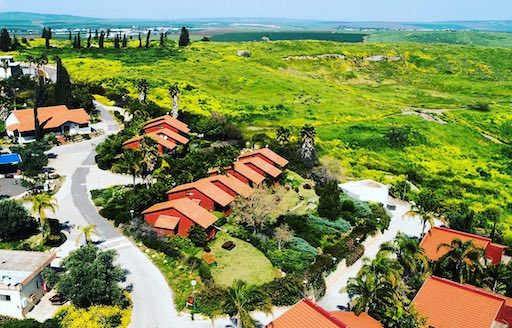 Country Lodge - Visit Kibbutz Ein Harod Ihud in Israel