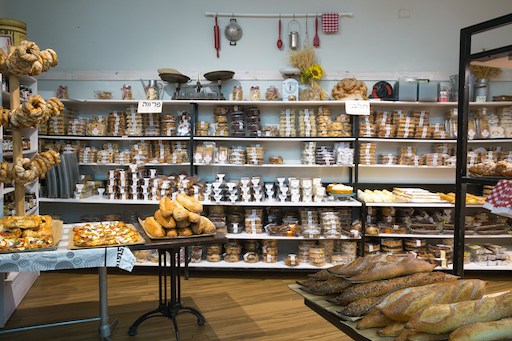 Pinat Ochel Bakery - Visit Kibbutz Maayan Zvi in Israel